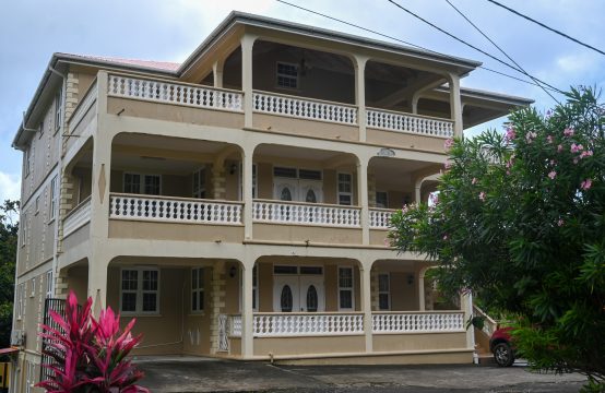 3 Bedroom Apartment For Rent In Balvine, Picard