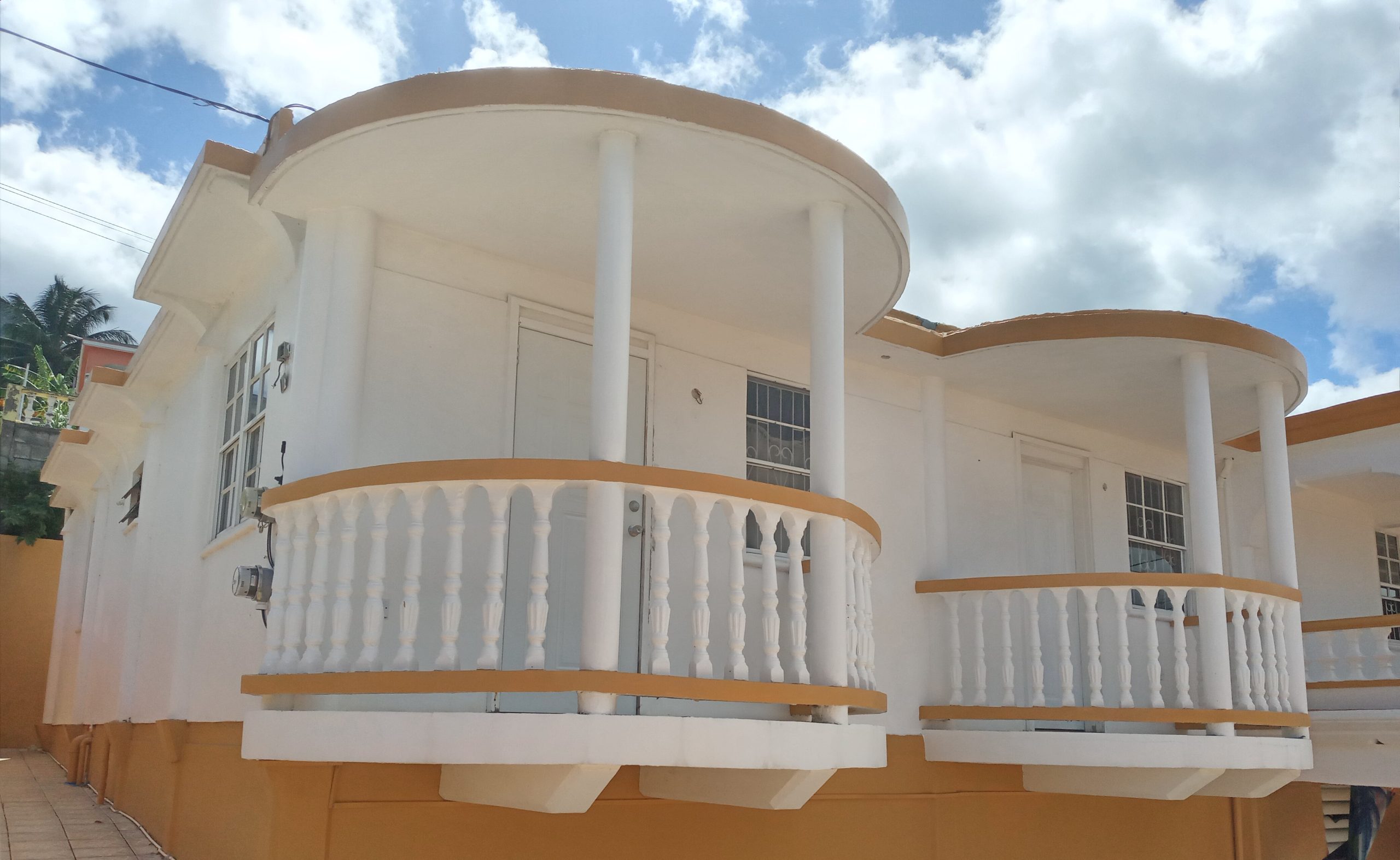 SemiFurnished Apartment For Rent In Geneva, Grand Bay (RENTED OUT