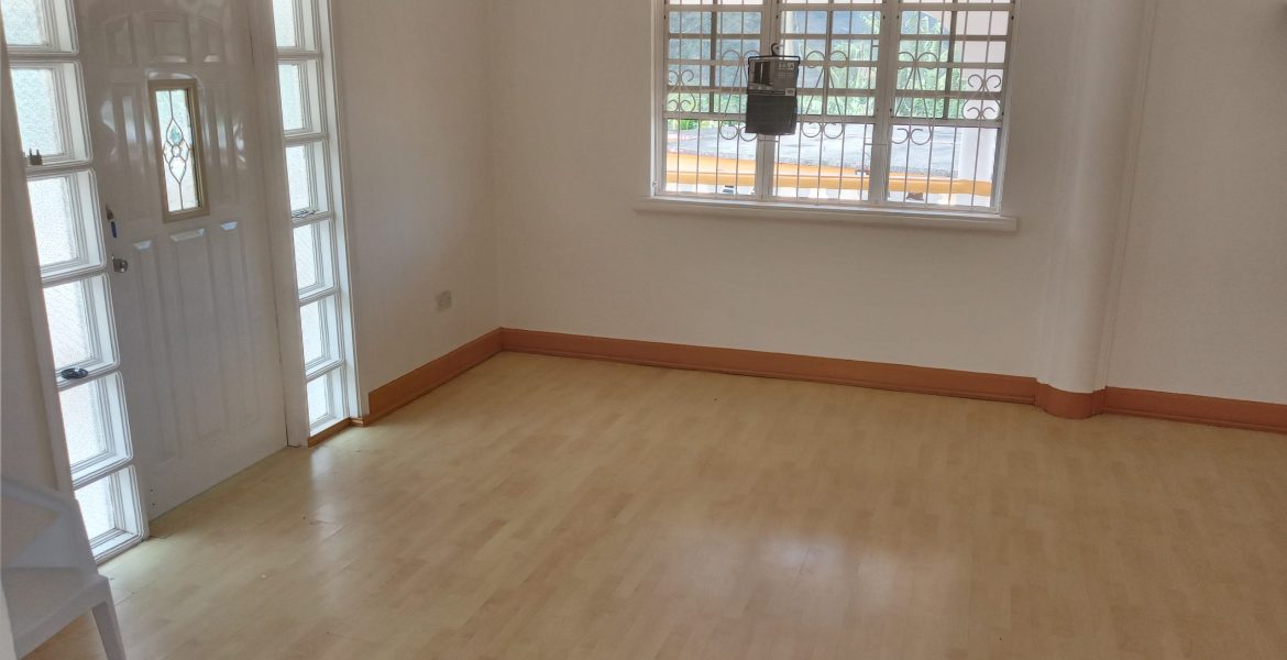 SemiFurnished Apartment For Rent In Geneva, Grand Bay (RENTED OUT