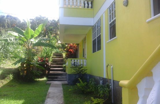 1 Bedroom Apartment In Wall House